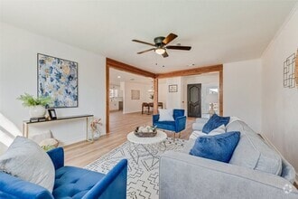 Building Photo - 220 Clearwood Dr