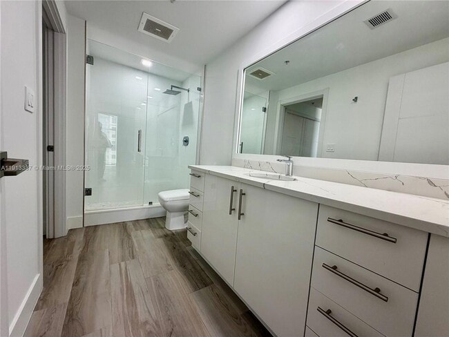 Building Photo - 550 Okeechobee Blvd