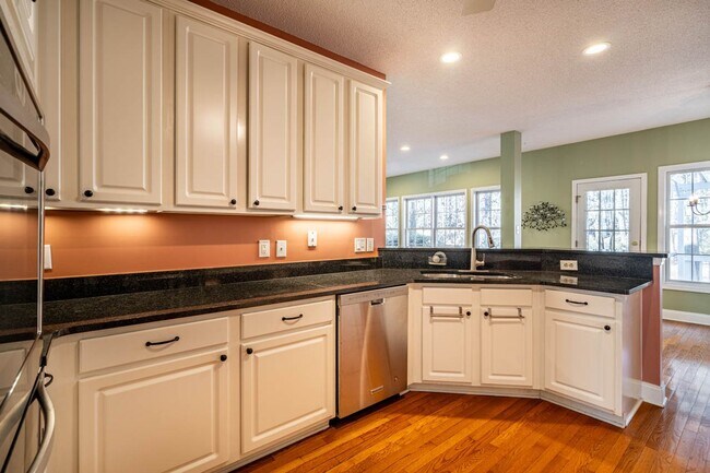 Building Photo - 3135 Lariat Ridge Dr