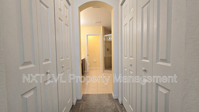 Building Photo - 2448 Laurentina Ln