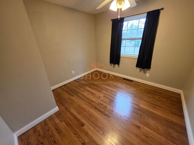 Building Photo - 4 BR UPDATED HOME IN WEST LAFAYETTE SCHOOLS - Ask about our move-in special!