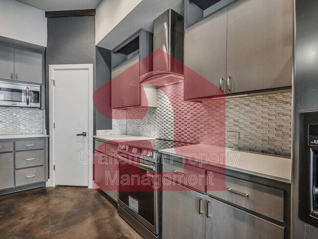 Building Photo - 17413 Melville Ln