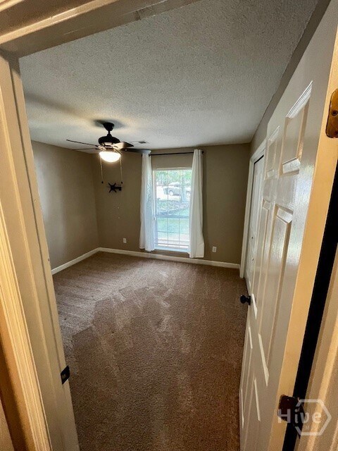 Building Photo - 428 Floyd Cir