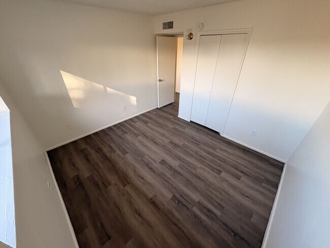 Building Photo - East Side Home for Rent