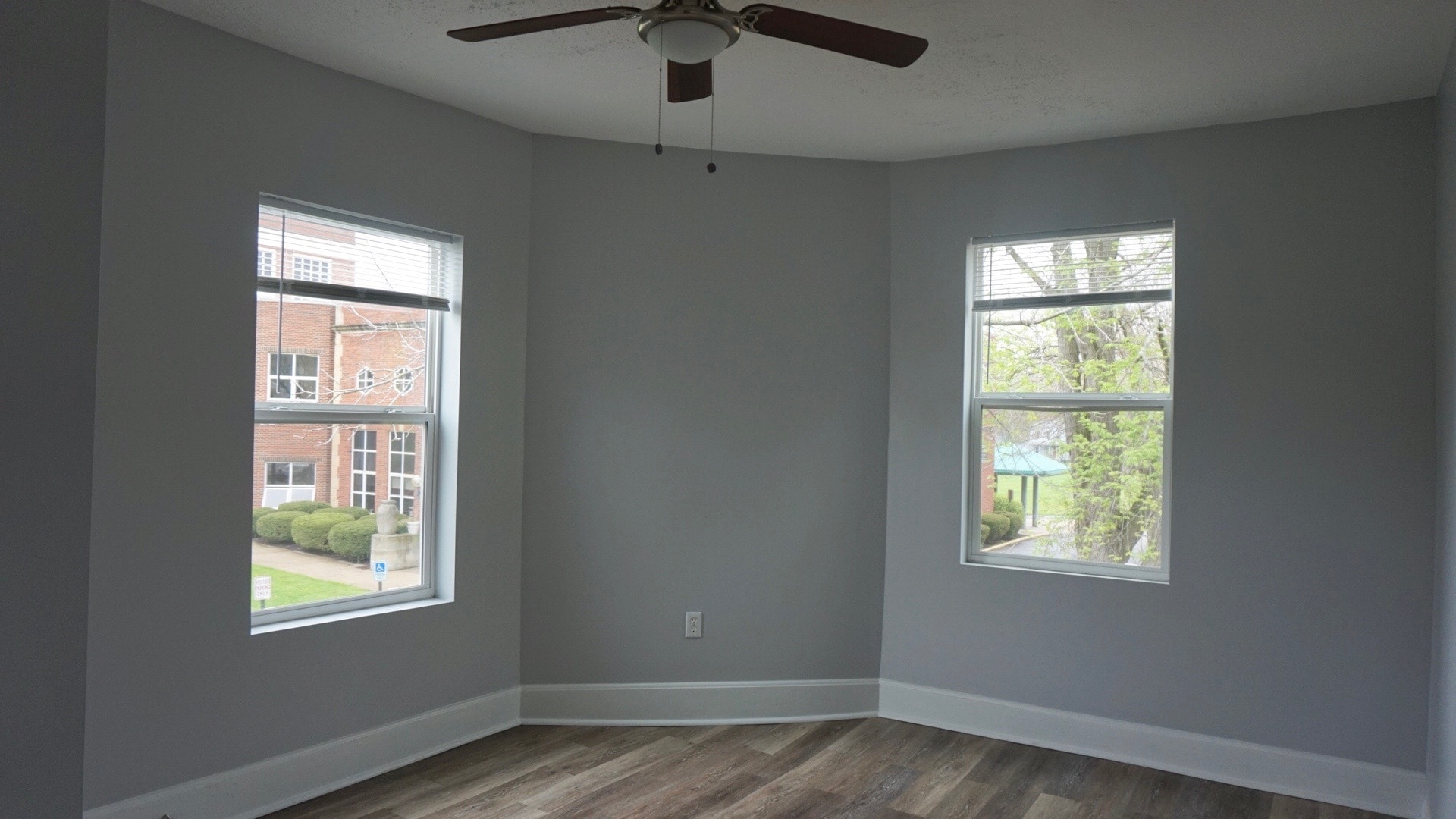 bedroom 2 - 129 N Main St