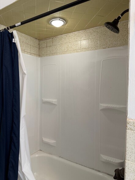 Building Photo - 1654 Denniston St