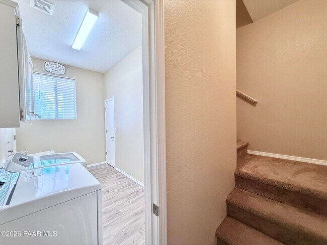 Building Photo - 4871 Butterfly Dr