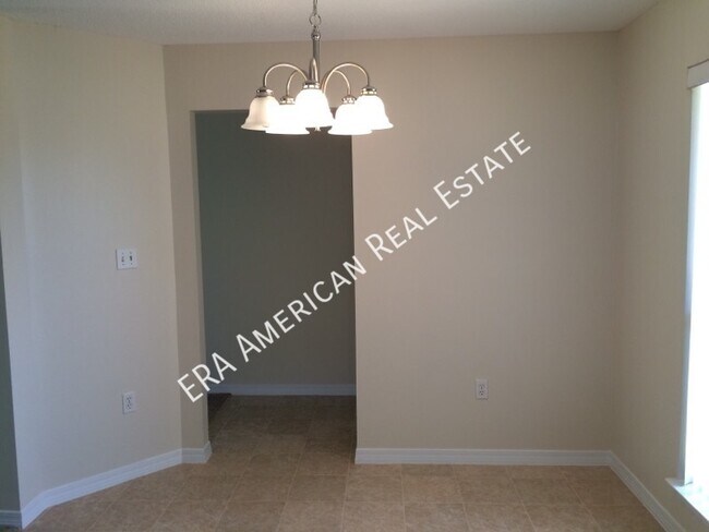 Building Photo - 7474 Manatee St