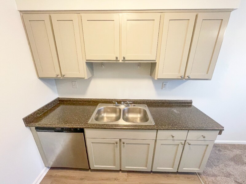 Building Photo - 3328 Breckenridge Ln