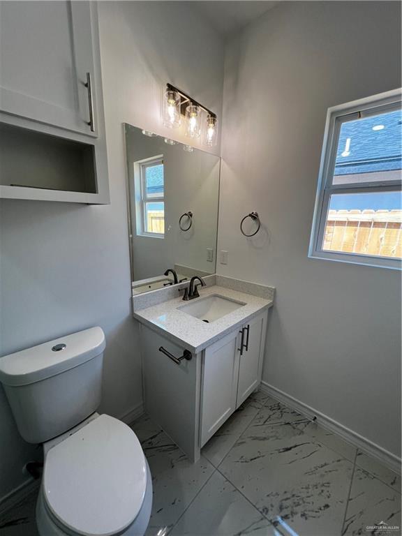 Building Photo - 20 Selena St