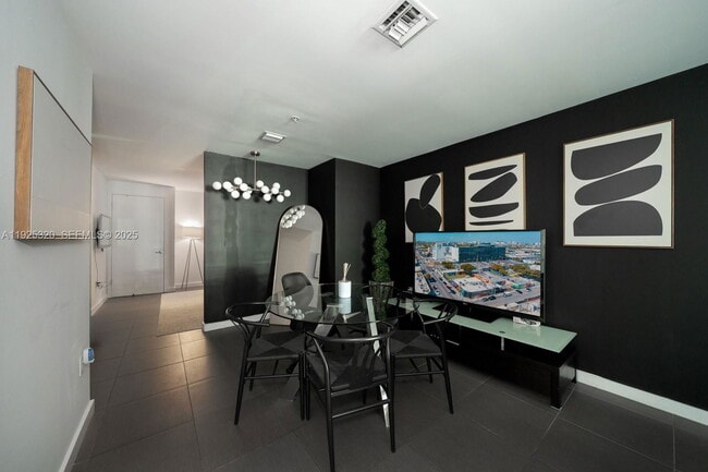 Building Photo - 3301 NE 1st Ave