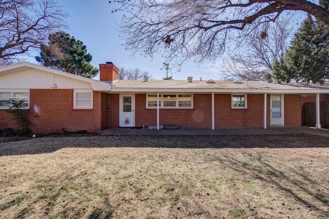 Building Photo - PRE-LEASING for AUGUST - A Great Farmhouse Chic 3/2/2 near Texas Tech