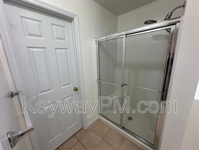 Building Photo - 435 St Julian Pl