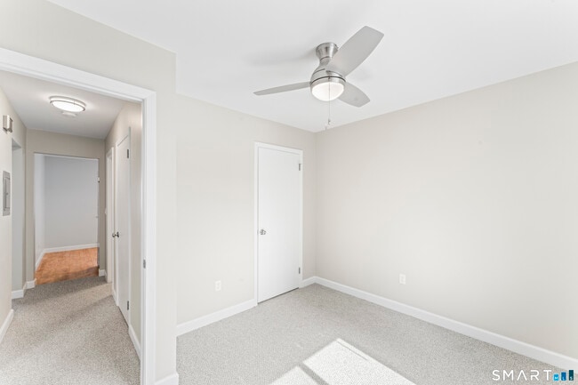 Building Photo - 24 Glenwood Ave