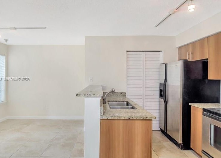 Building Photo - 1055 Crystal Way