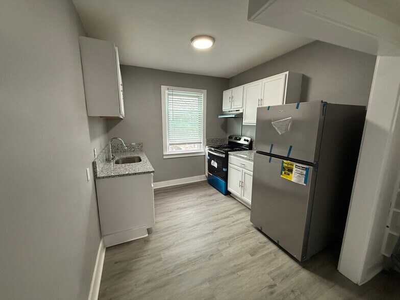 Building Photo - 606 N Woodington Rd