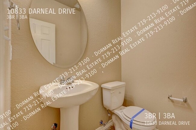 Building Photo - 10833 Darneal Dr