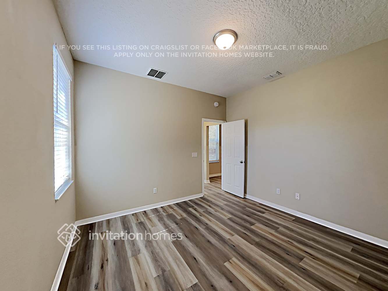 Building Photo - 13407 Paloma Dr