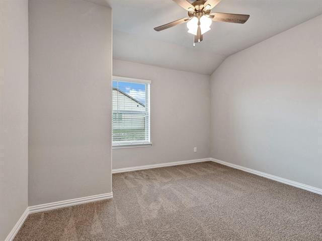 Building Photo - 2106 Sandpiper Wy