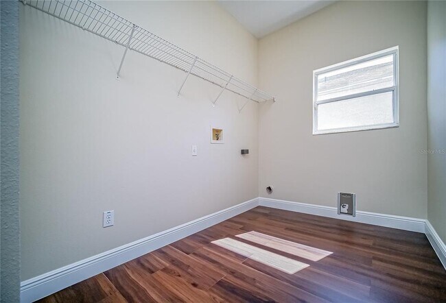 Building Photo - 2509 Skif Dr