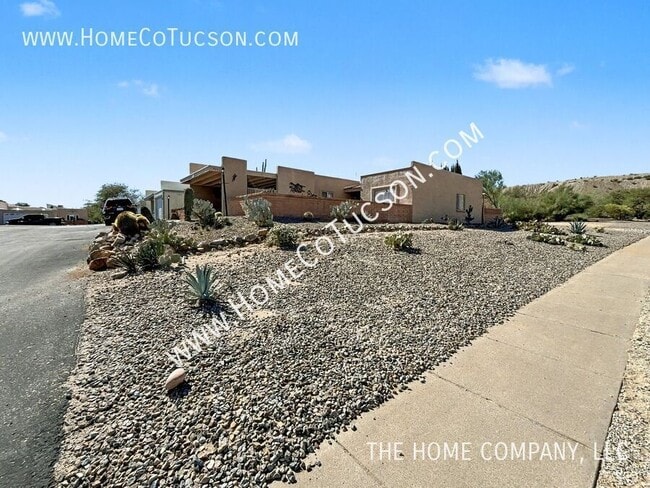 Building Photo - 927 W Rio-Altar