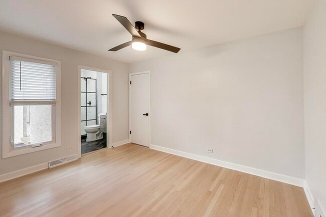 Building Photo - 710 S Hawthorne Ave