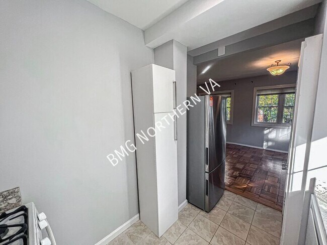 Building Photo - 1647 Fitzgerald Ln