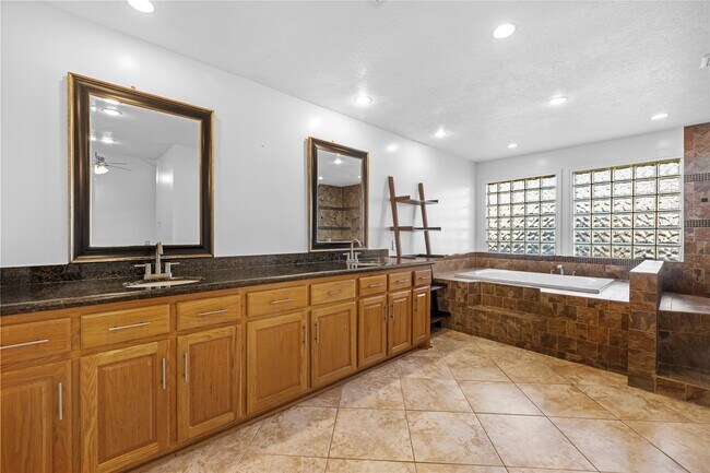 Building Photo - 3307 Ashfield Dr