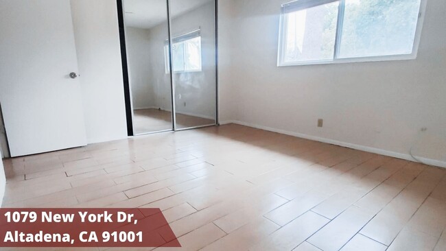 Building Photo - 1079 New York Dr
