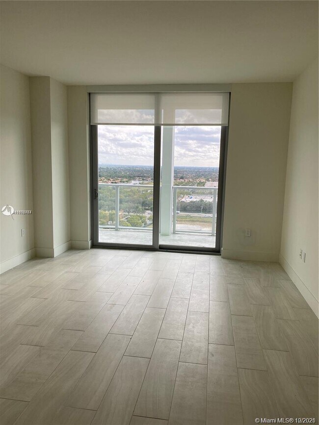 Building Photo - 2000 Metropica Way