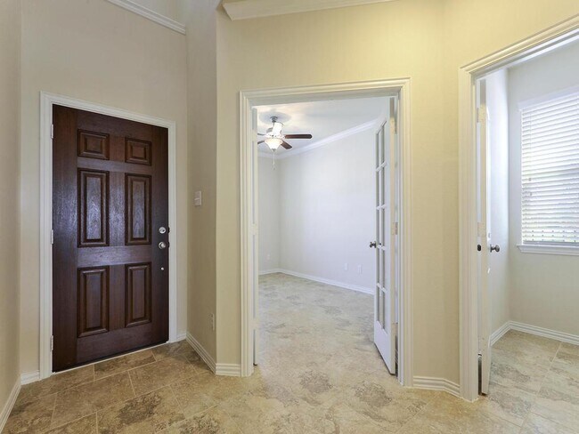 Building Photo - 2617 Creeping Vine Ct
