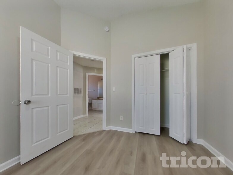 Building Photo - 3146 Boynton Dr