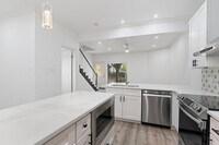 Building Photo - 1307 Kinney Ave