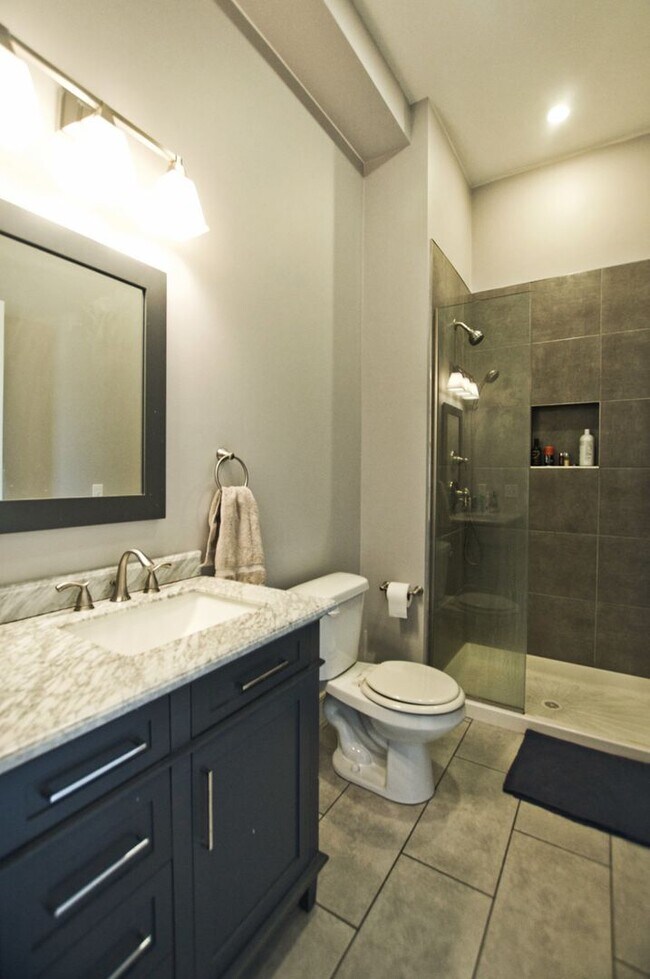 Building Photo - HOT FENWAY LISTING!!!!!