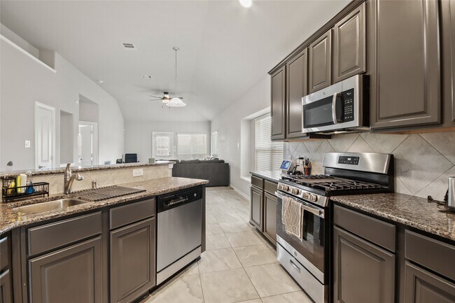 Building Photo - 12519 King Harry Dr