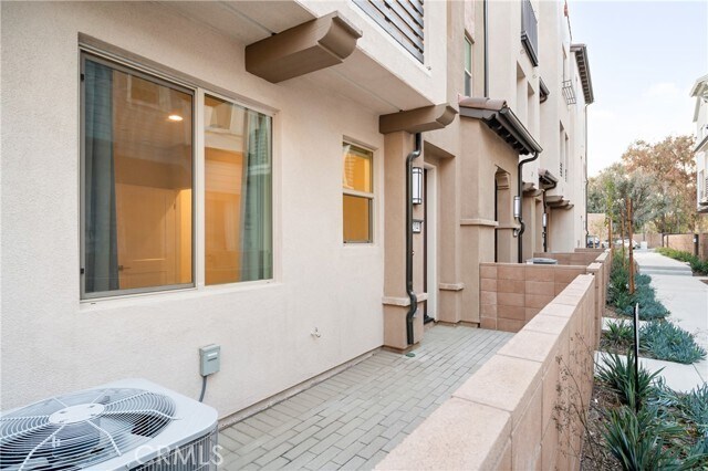 Building Photo - 32040 Paseo Vienta