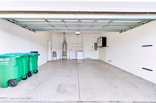 Building Photo - 8657 Villanova Dr