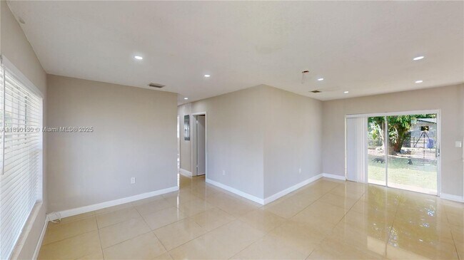 Building Photo - 3354 NW 181st St