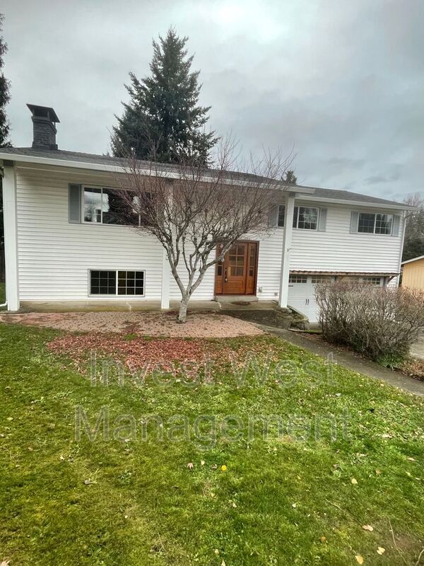 Building Photo - 2214 NE 89th St