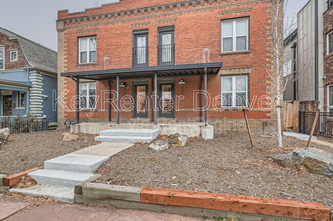 Building Photo - 227 S Logan St