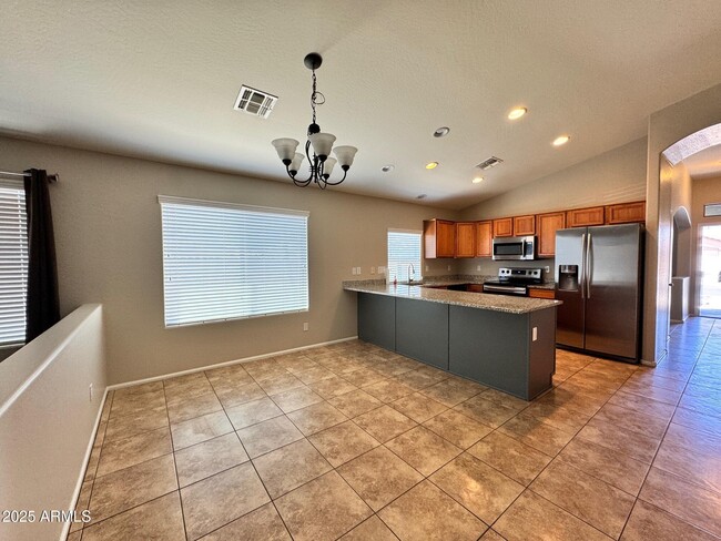 Building Photo - 44879 W Desert Garden Rd