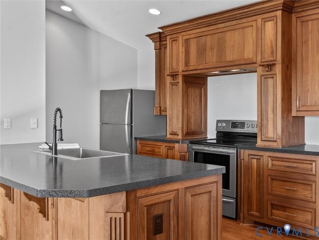 Building Photo - 5301 Little Flock Church Ln