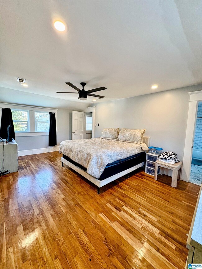 Building Photo - 7818 6th Ave S