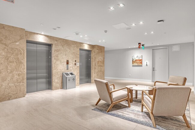 Building Photo - 3100 N Ocean Dr