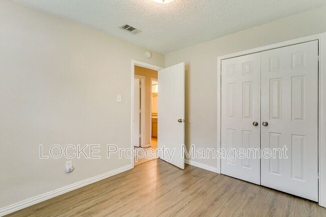 Building Photo - 718 S Perkins St