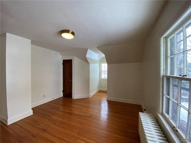 Building Photo - 2897 Graffenburg Rd