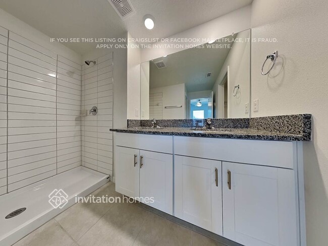 Building Photo - 110 Rain Lily Ave