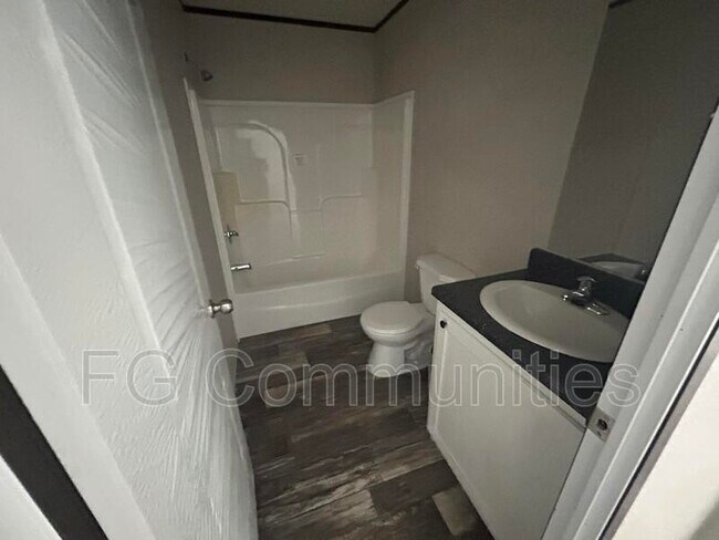 Building Photo - 101 Pistol St