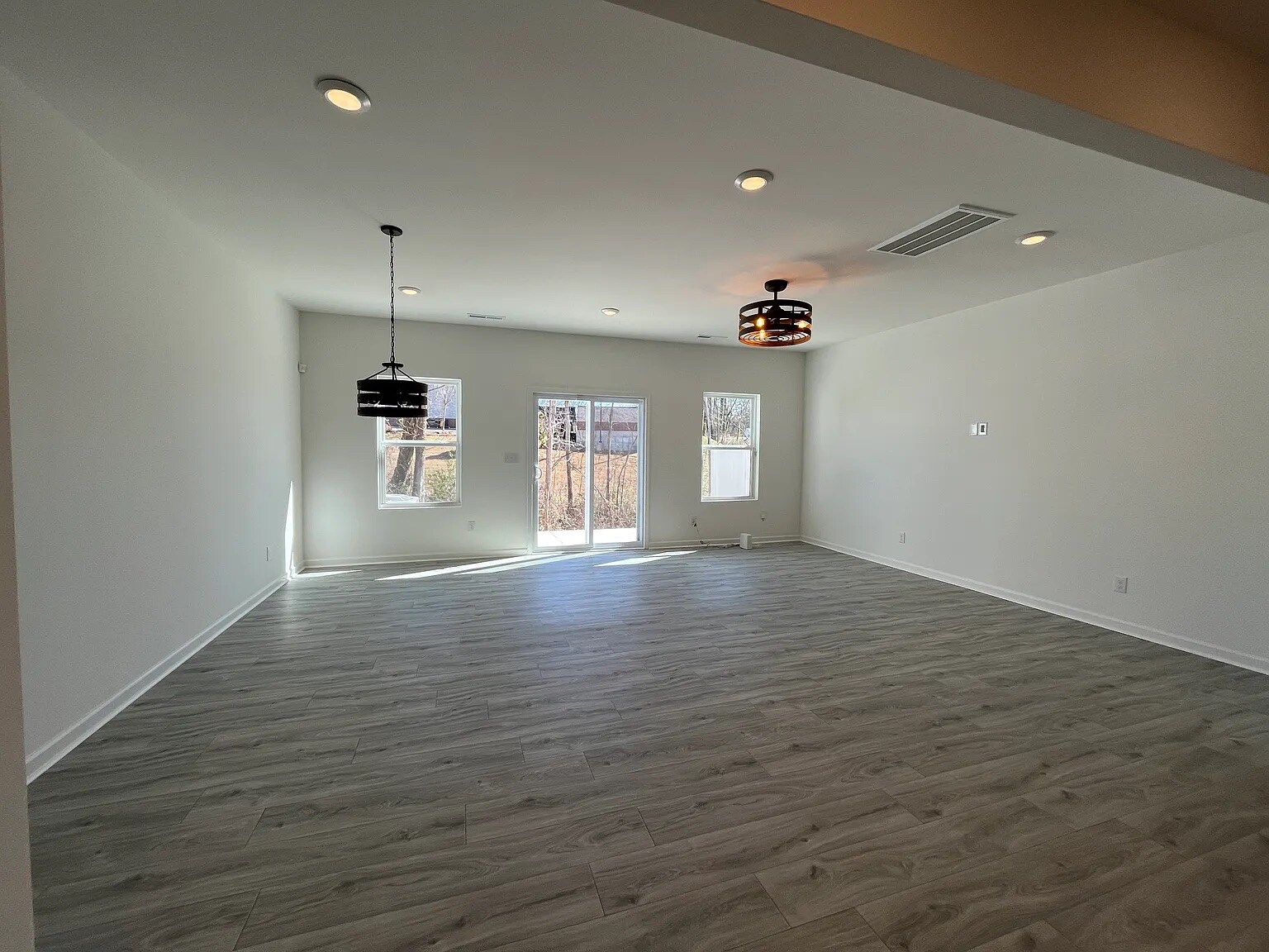 Building Photo - Room in Townhome on Pagebrook Ln