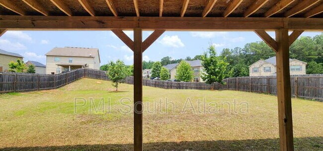 Building Photo - 633 Amrose Way
